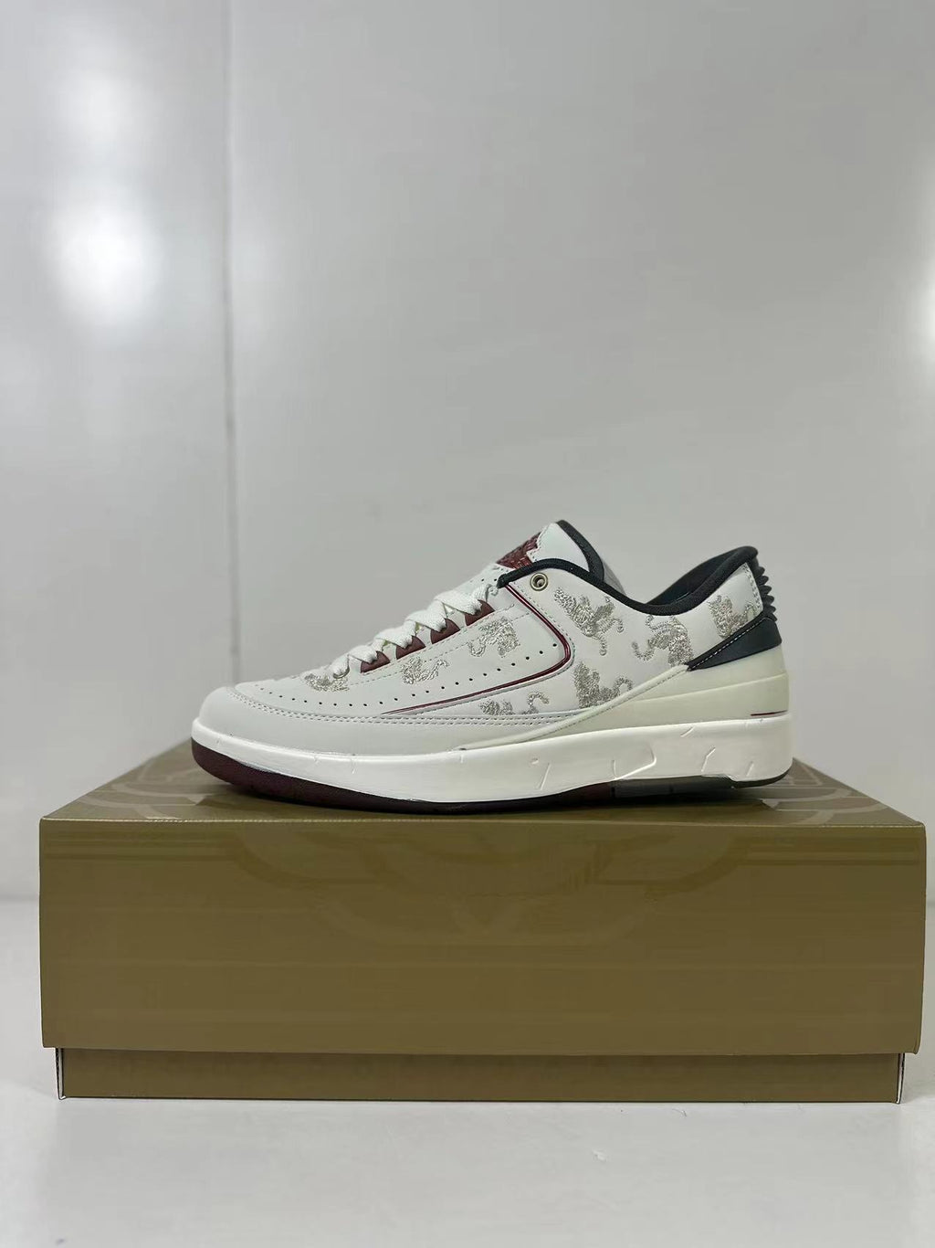 Jordan Air Jordan 2 Low Chinese New Year Sneakers White FJ5736-100