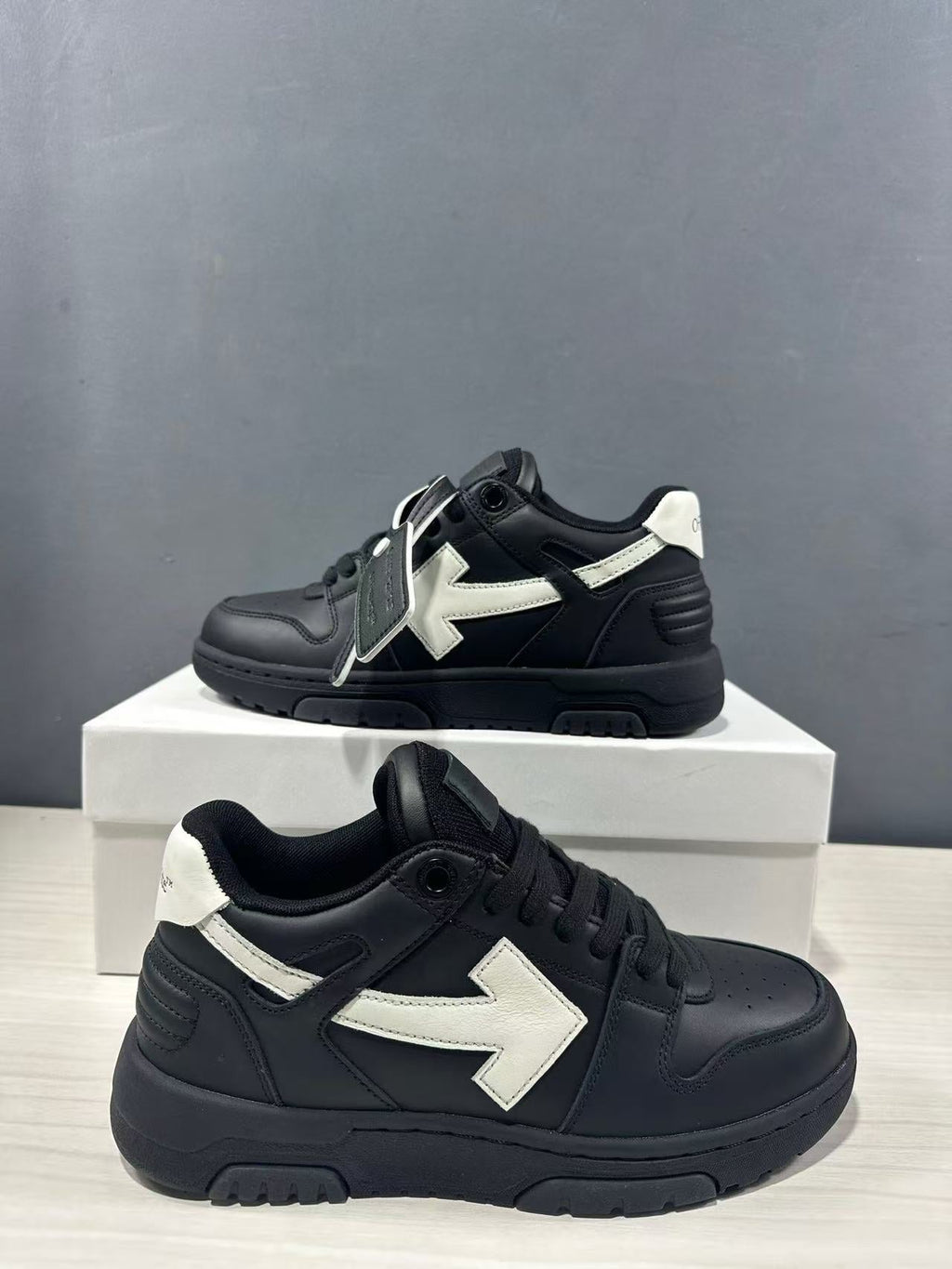Off-White Out Of Office Sneakers Black White OMAI89C99LEA0191001