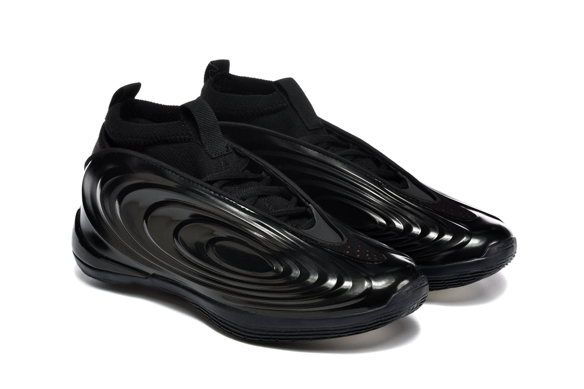 Black 939-6 Low-Top Sneakers