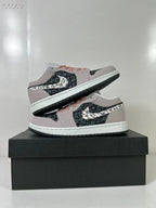 Jordan Air Jordan 1 Low SE GS Pink Floral Sneakers FJ3445-001