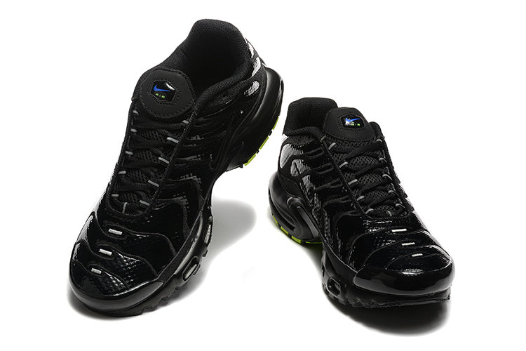 Nike Air Max Plus Black Sneakers Style FZ2591-001