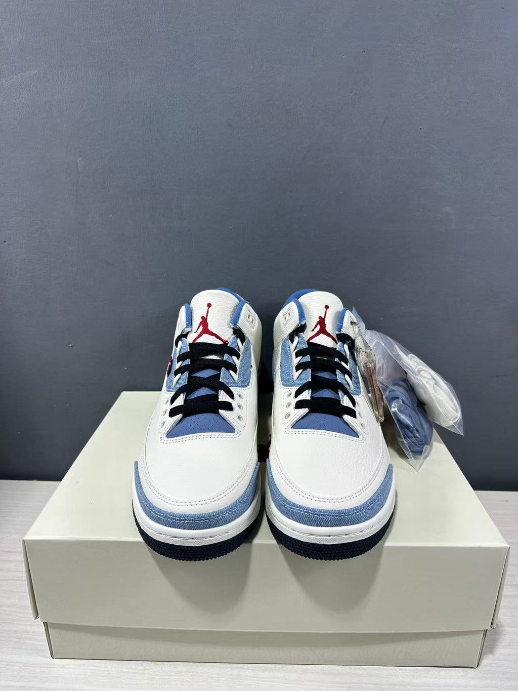 Jordan Air Jordan 3 Retro SP White Blue Sneakers IR0912-400