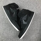 Jordan Air Jordan 1 Mid Black White 554724-001 Sneakers