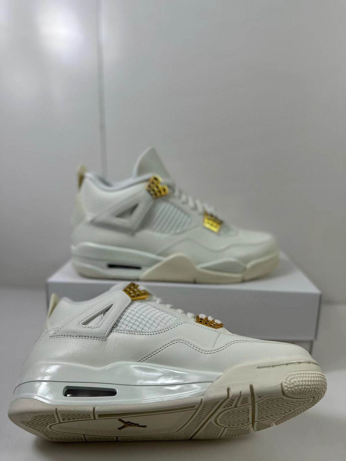 Jordan Air Jordan 4 Metallic Gold White Sneakers AQ9129-170