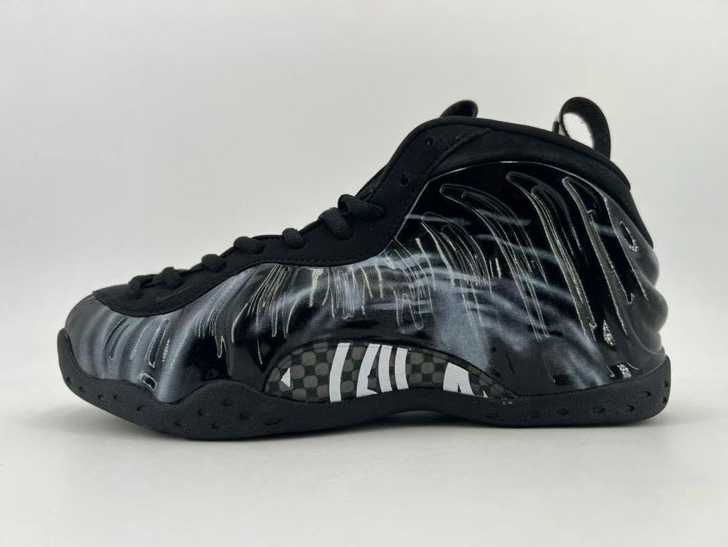 Nike Hardaway High-Top Sneakers