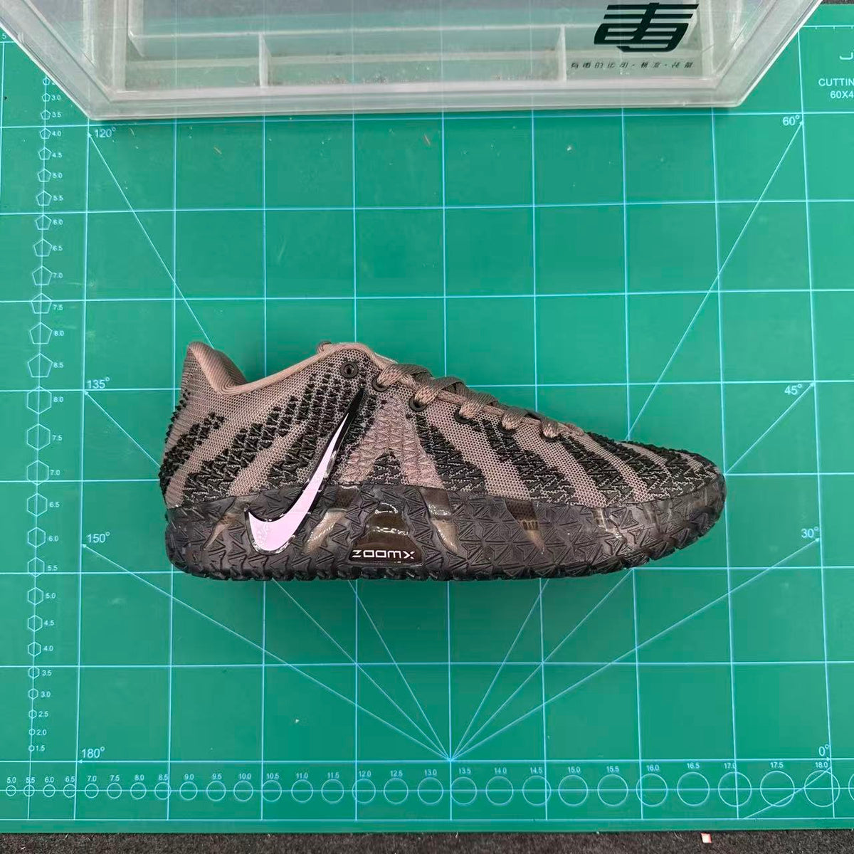 Nike Basketball Sneakers Brown Black Pink EU 36-46