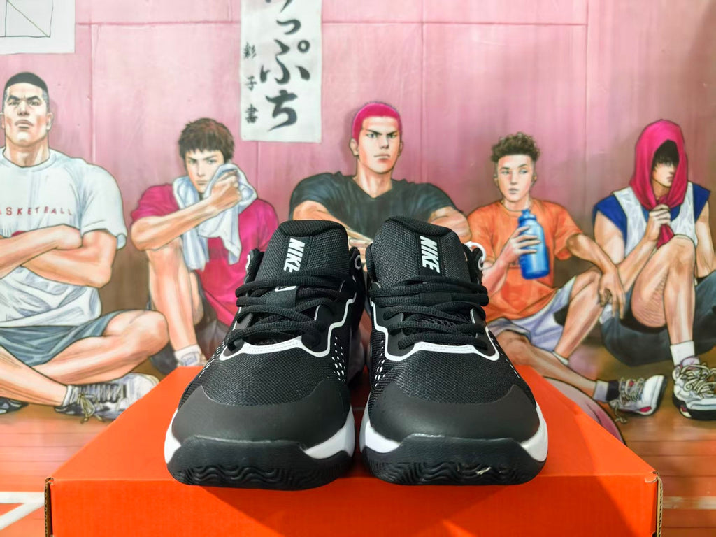 Nike Black and White Sneakers
