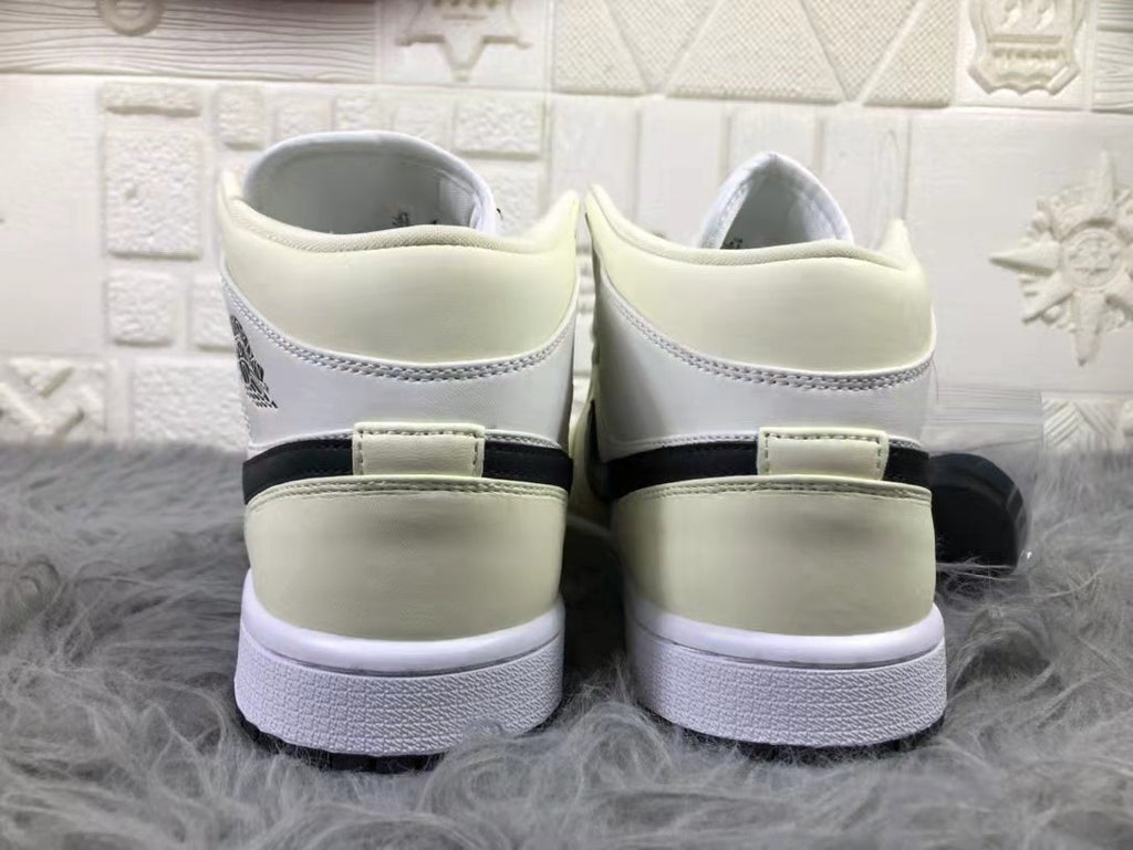Jordan Air 1 Mid Sneakers Cream White Black