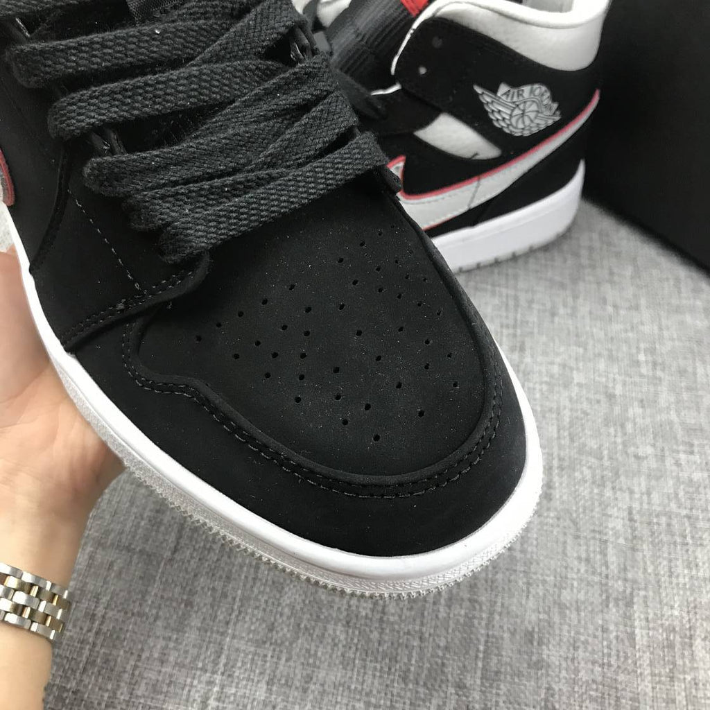 Jordan Air Jordan 1 Mid Black Silver Red 554724-060