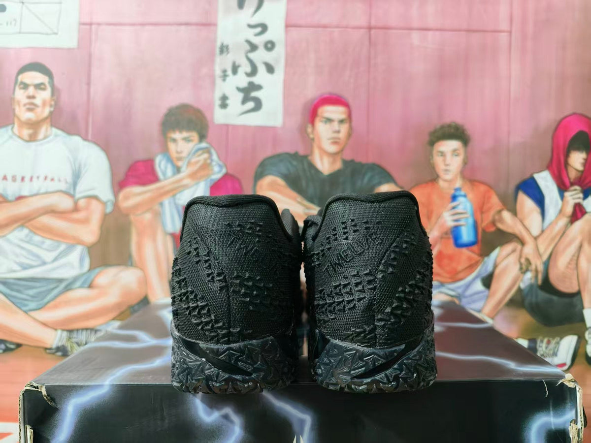 Nike Black and Gold Basketball Sneakers EU 36-46
