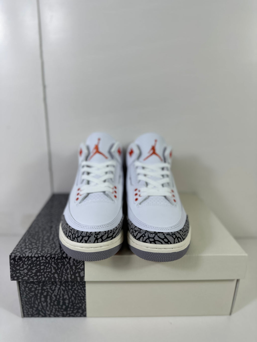 Jordan Air Jordan 3 WMNS Georgia Peach White Red Grey