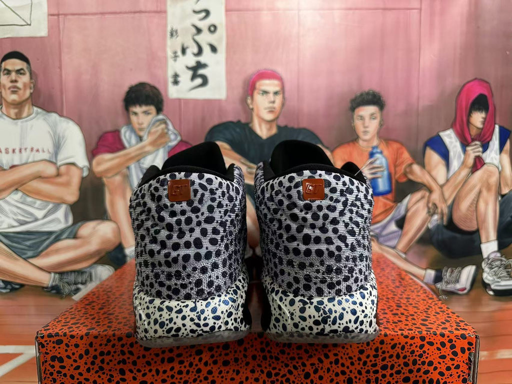 Nike Air Zoom Basketball Shoes in Black and White Spot Print