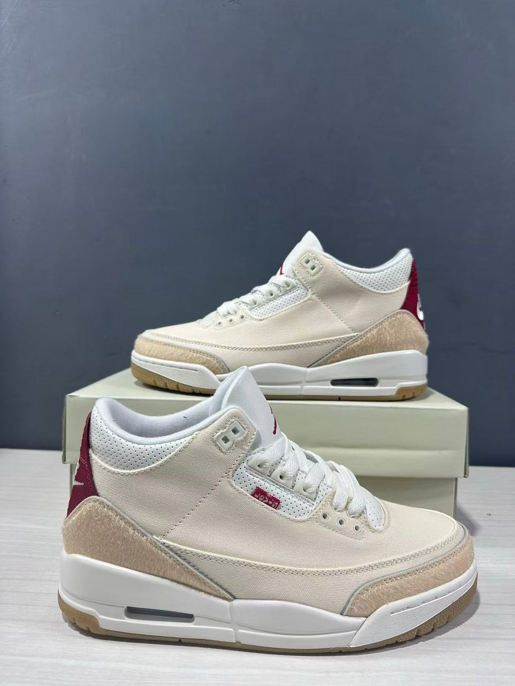 Jordan Air Jordan 3 Retro Year of the Horse Sneakers Cream Red