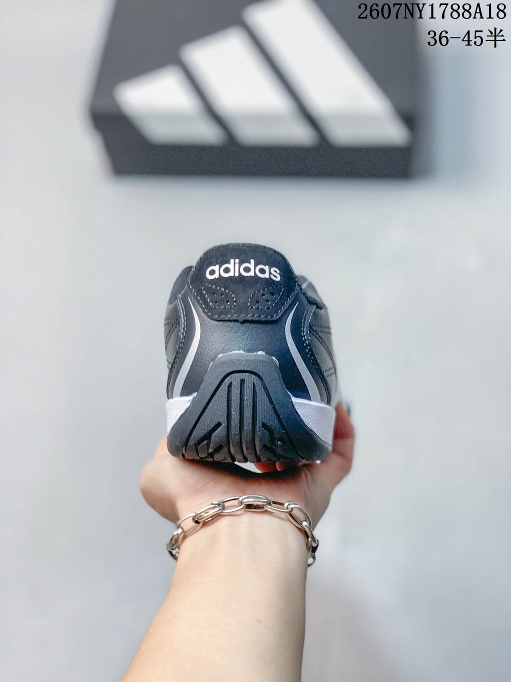 adidas Adipista Casual Sneakers Navy White EG8662