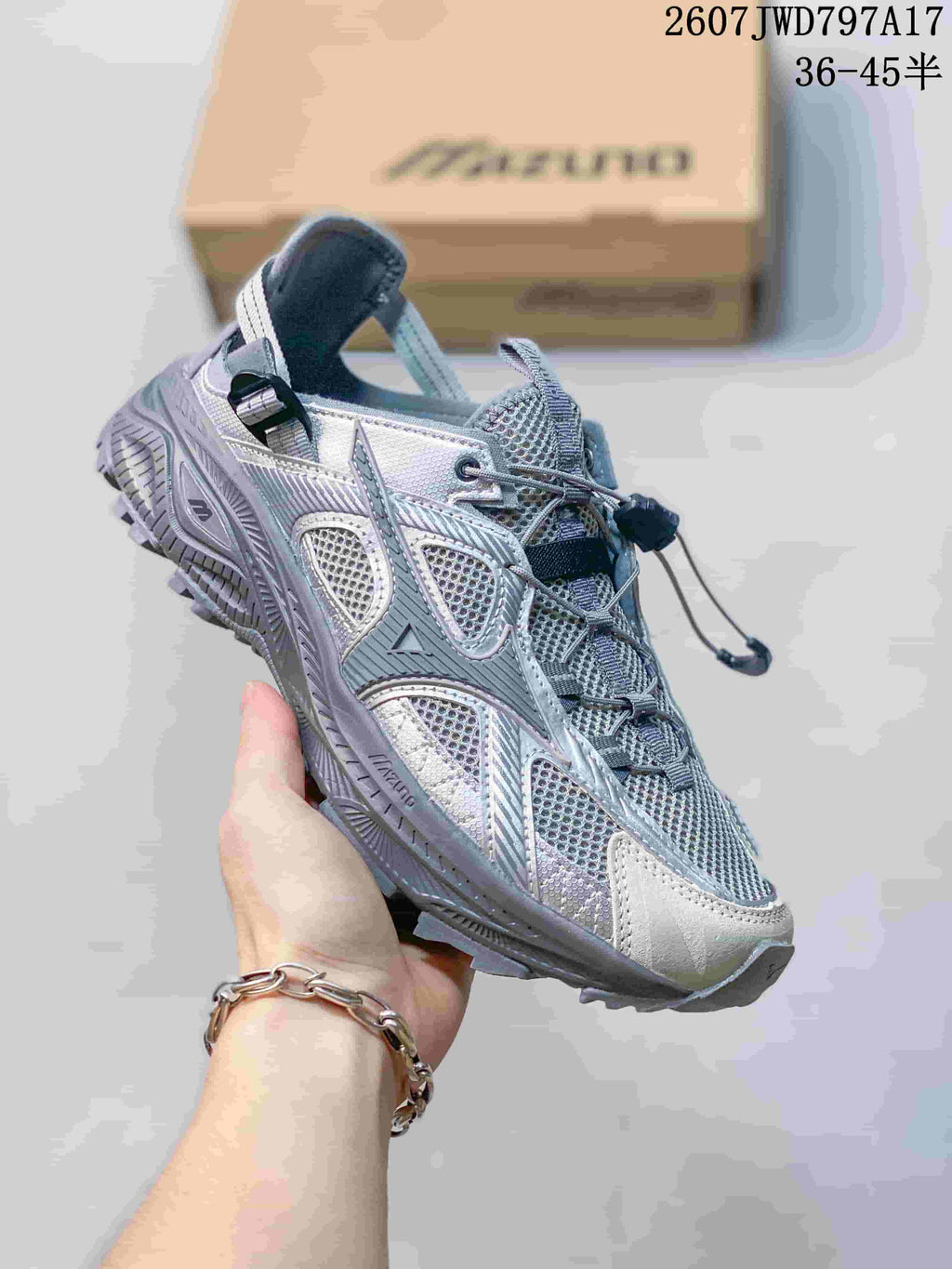 Mizuno Sportstyle 2607JWD797A17 Silver Gray Sneakers