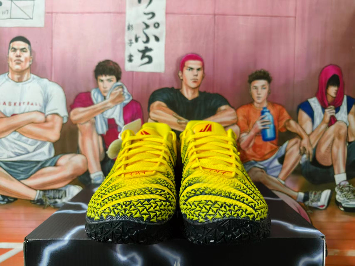 Nike LeBron 16 Low “Bruce Lee” Yellow Basketball Shoes