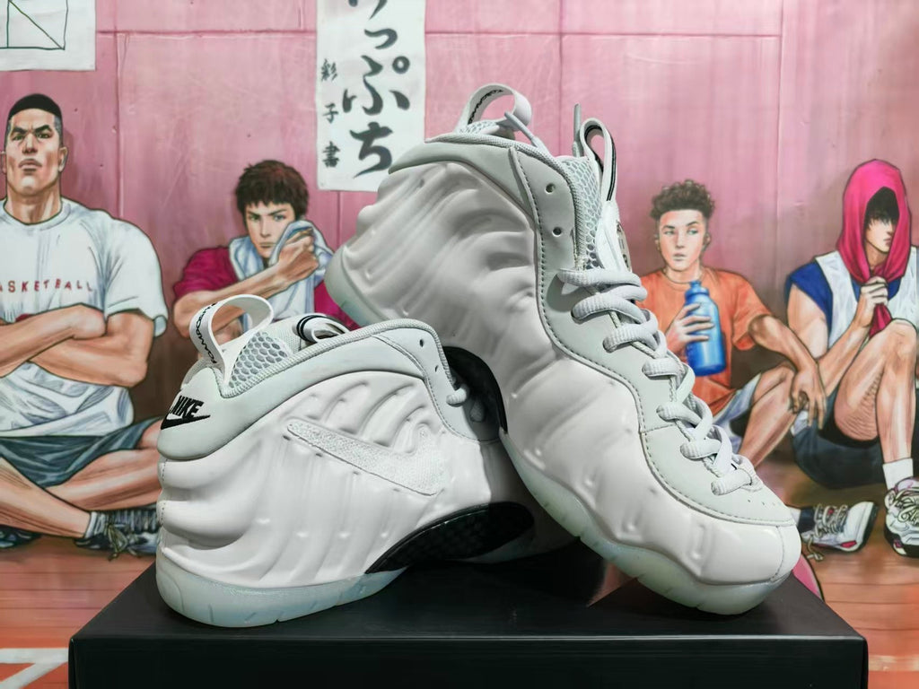 Nike Air Foamposite One White Basketball Sneakers