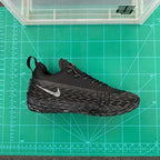 Nike Black and Gray Textured Low-Top Sneakers