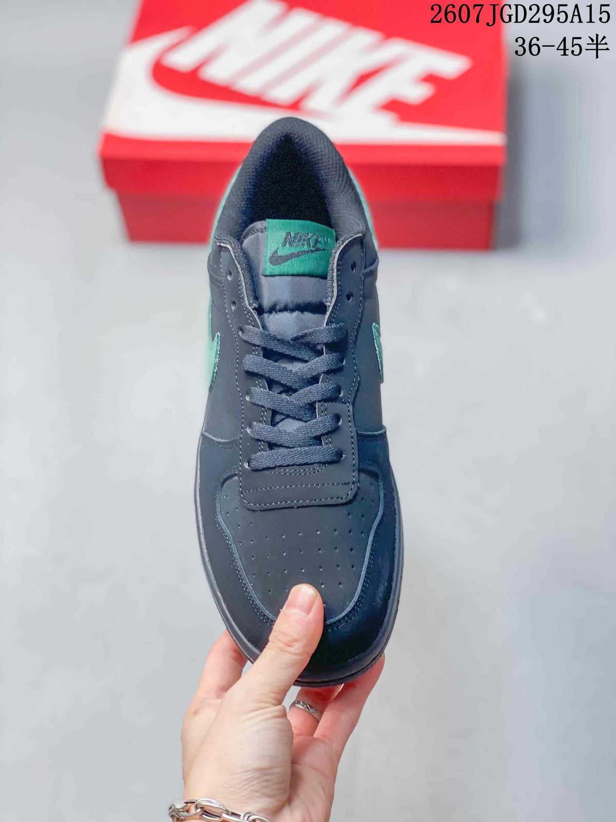 Nike SB Dunk Low Pro Sneakers Black Mint Green