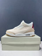 Jordan Air Jordan 3 Retro Year of the Horse Sneakers Cream Red