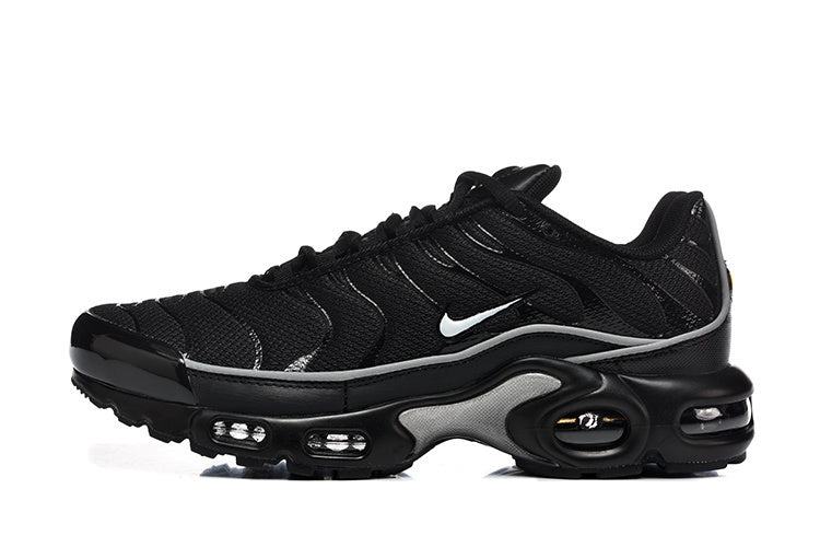 Nike Air Max Plus Black Sneakers HV0666-002
