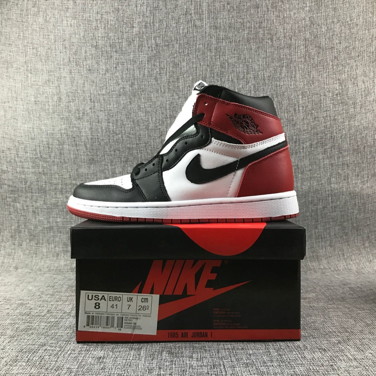 Air Jordan 1 High Black Toe Sneakers 555088-184
