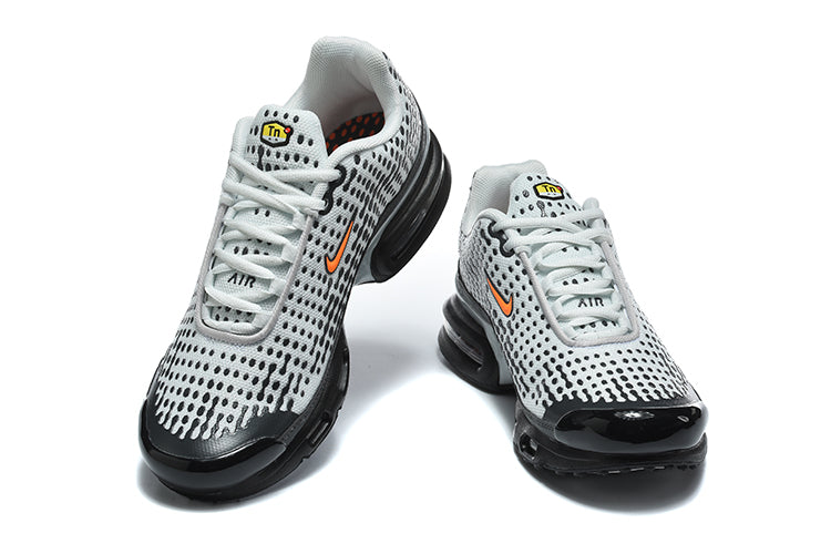 Nike Air Max Plus VII Sneakers in Grey and Black