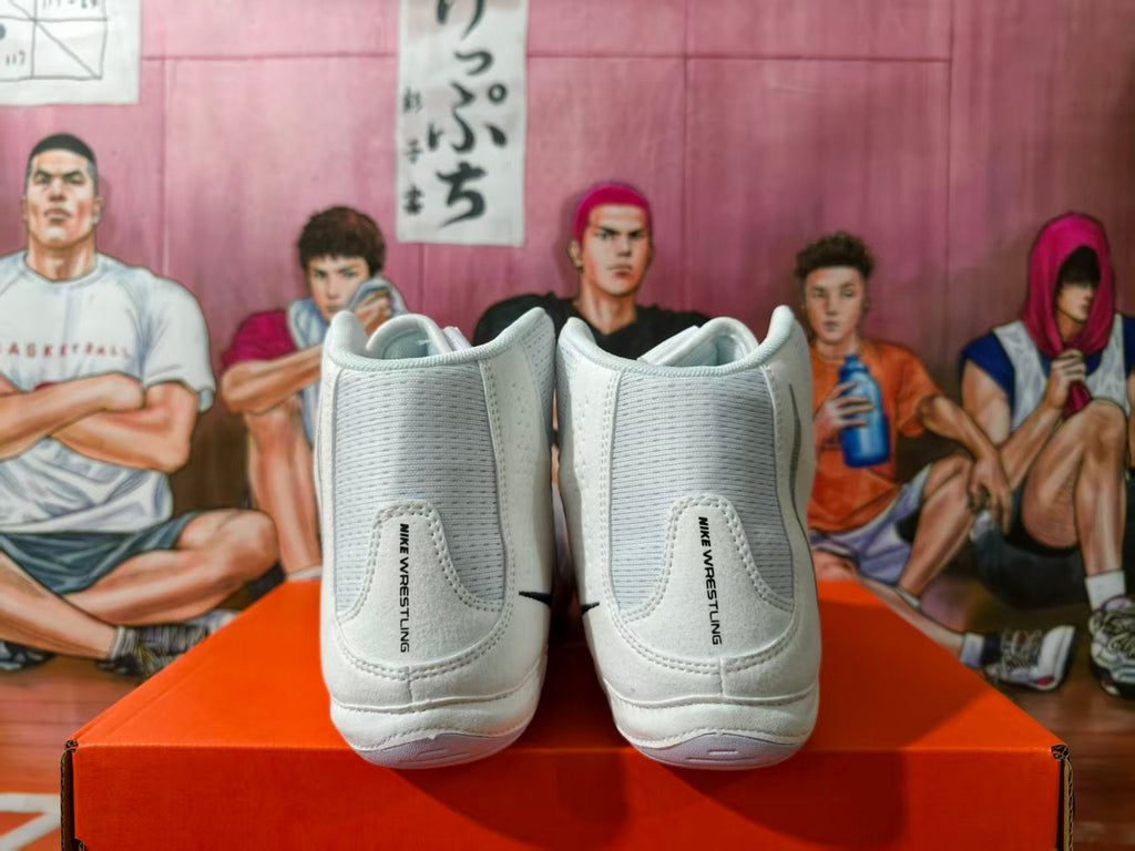 Nike Wrestling Shoes White and Light Gray