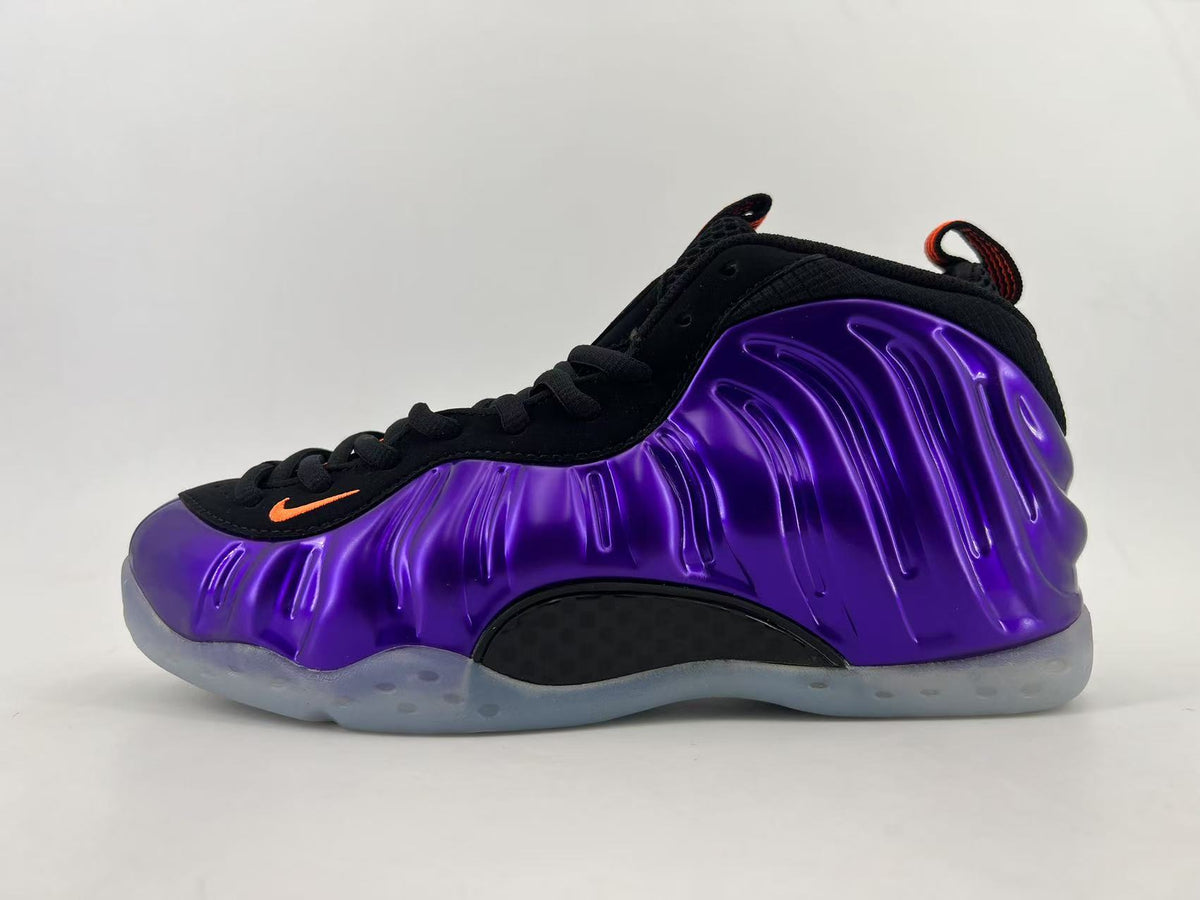 Nike Hardaway High-Top Sneakers