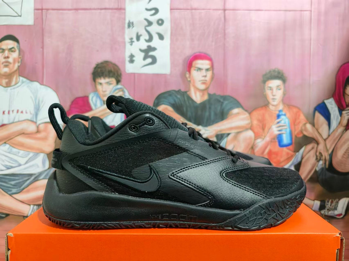 Nike Zoom Basketball Shoes in Black