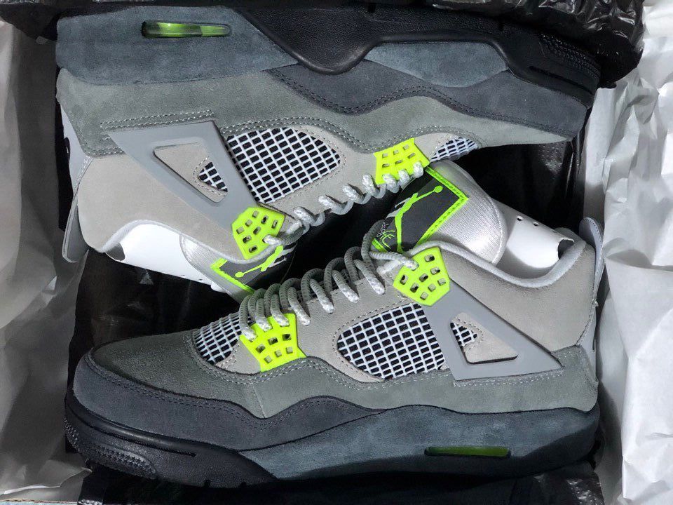 Jordan Air Jordan 4 Retro SE Grey Green Sneakers
