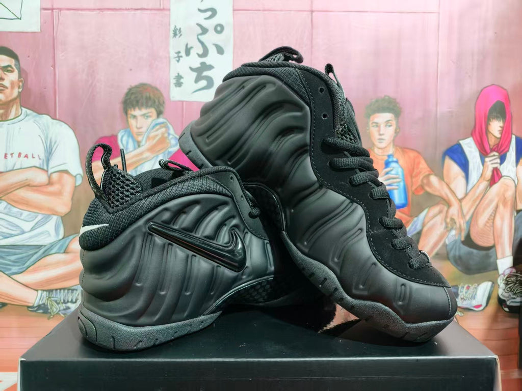 Nike Air Foamposite One Black Basketball Sneakers