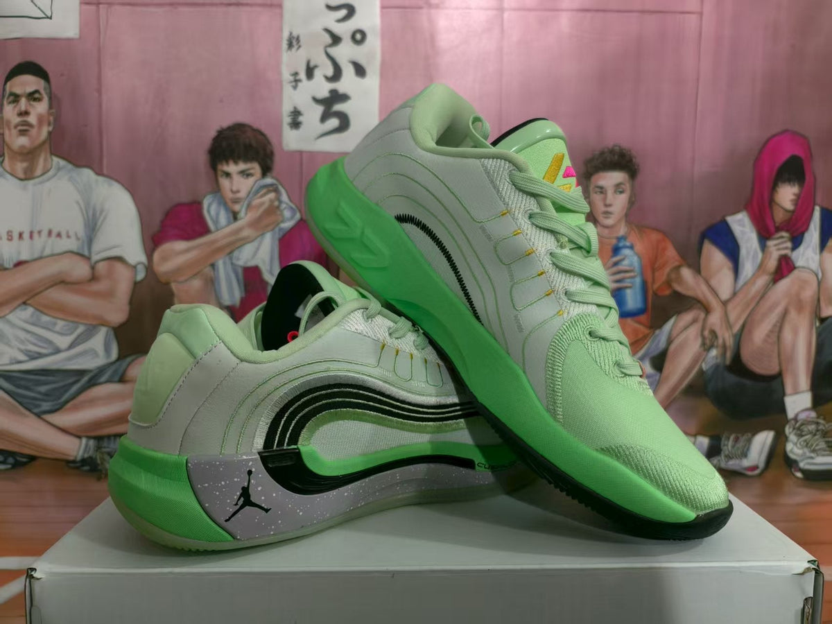 Jordan Green Basketball Sneakers