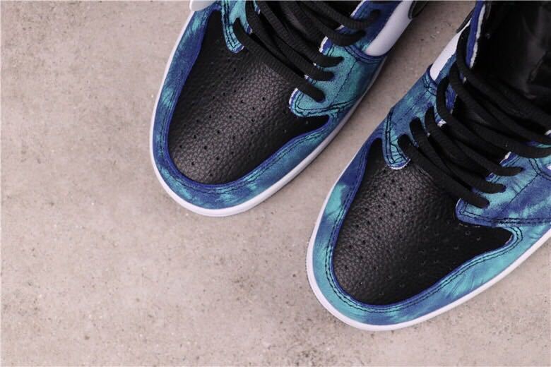 Jordan Air Jordan 1 Tie-Dye High-Top Sneakers Blue Black White