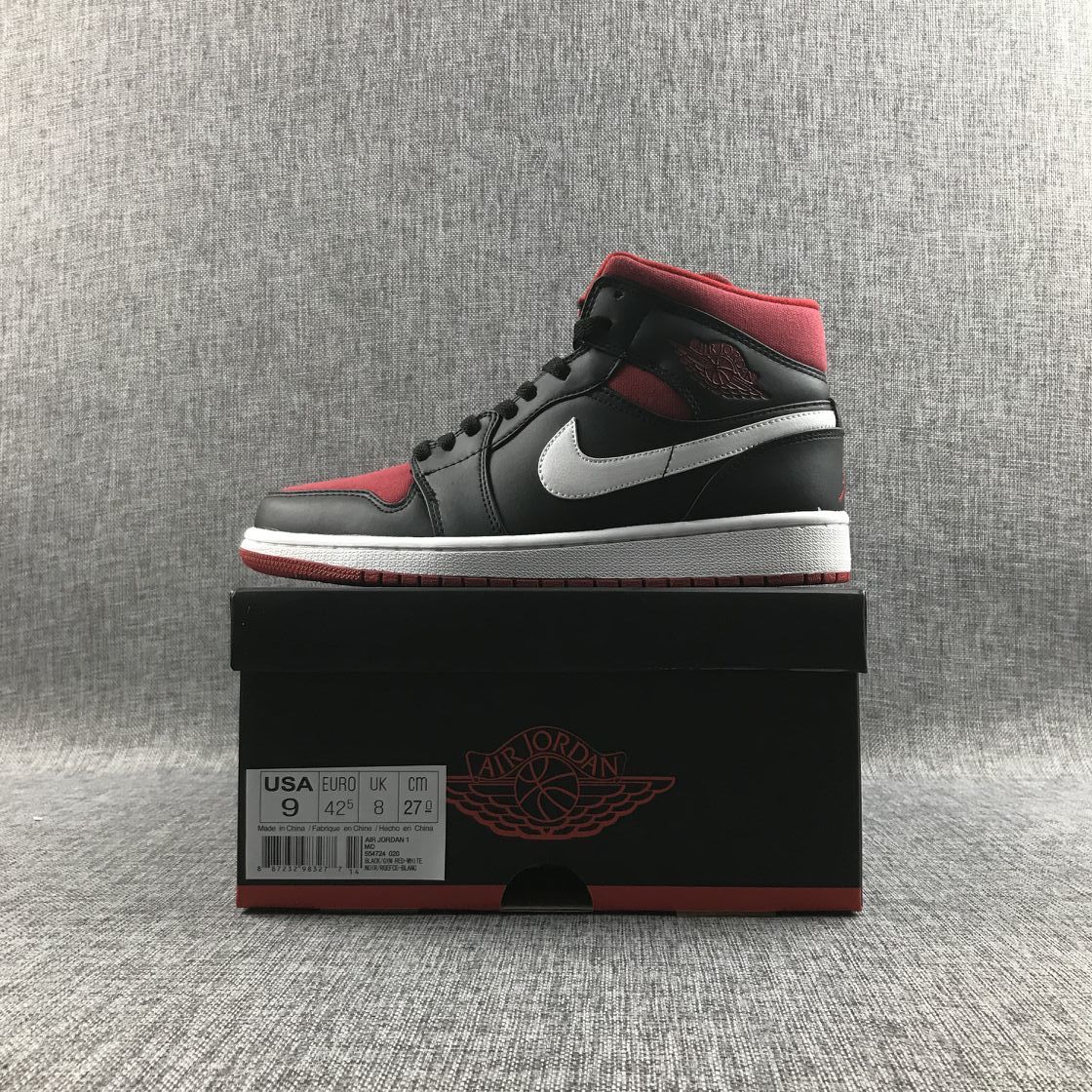 Jordan Air Jordan 1 Mid Black Red Sneakers 554724-020