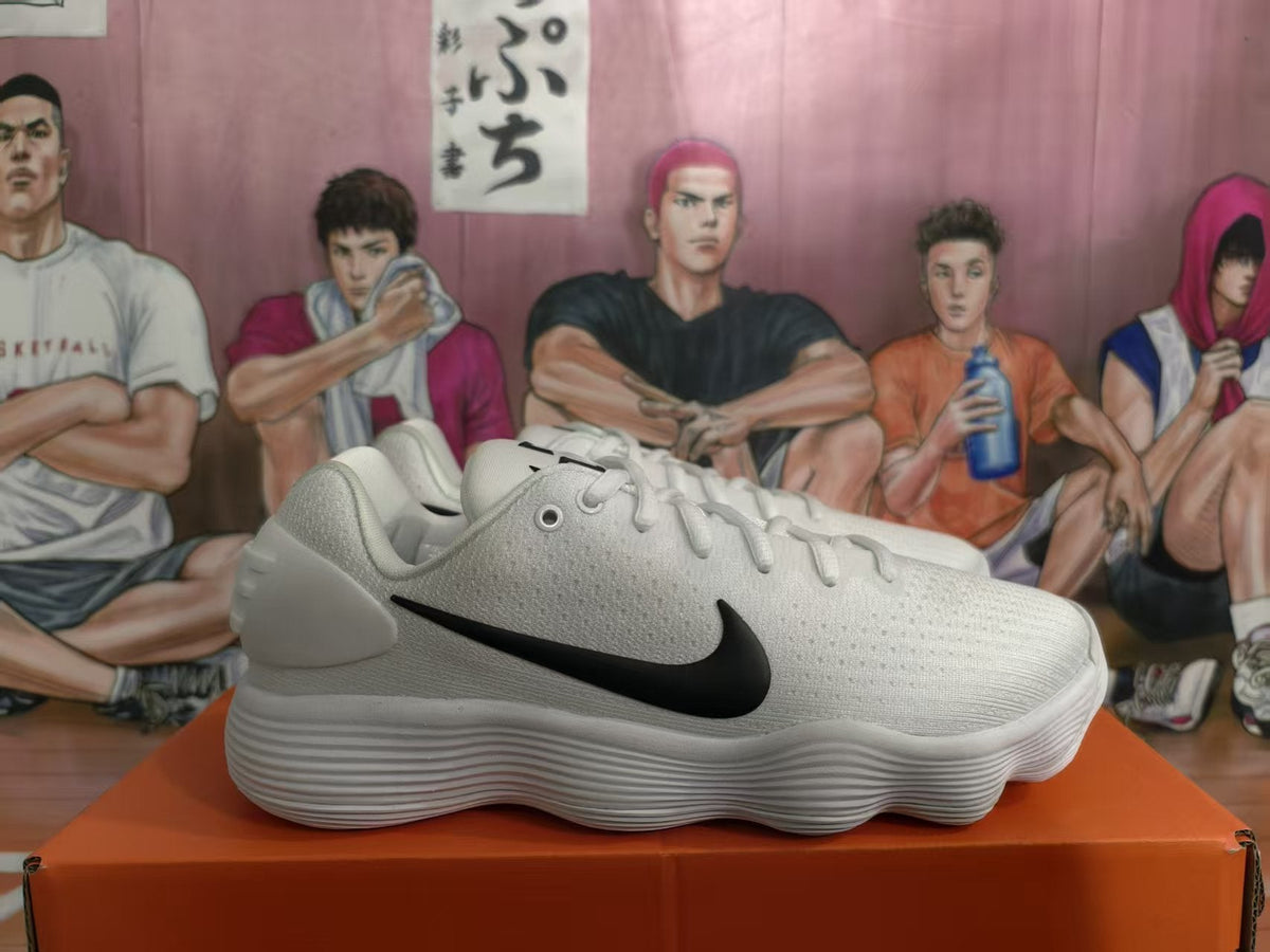 Nike White Black Sneakers