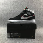 Jordan Air Jordan 1 Mid Black Silver Red 554724-060