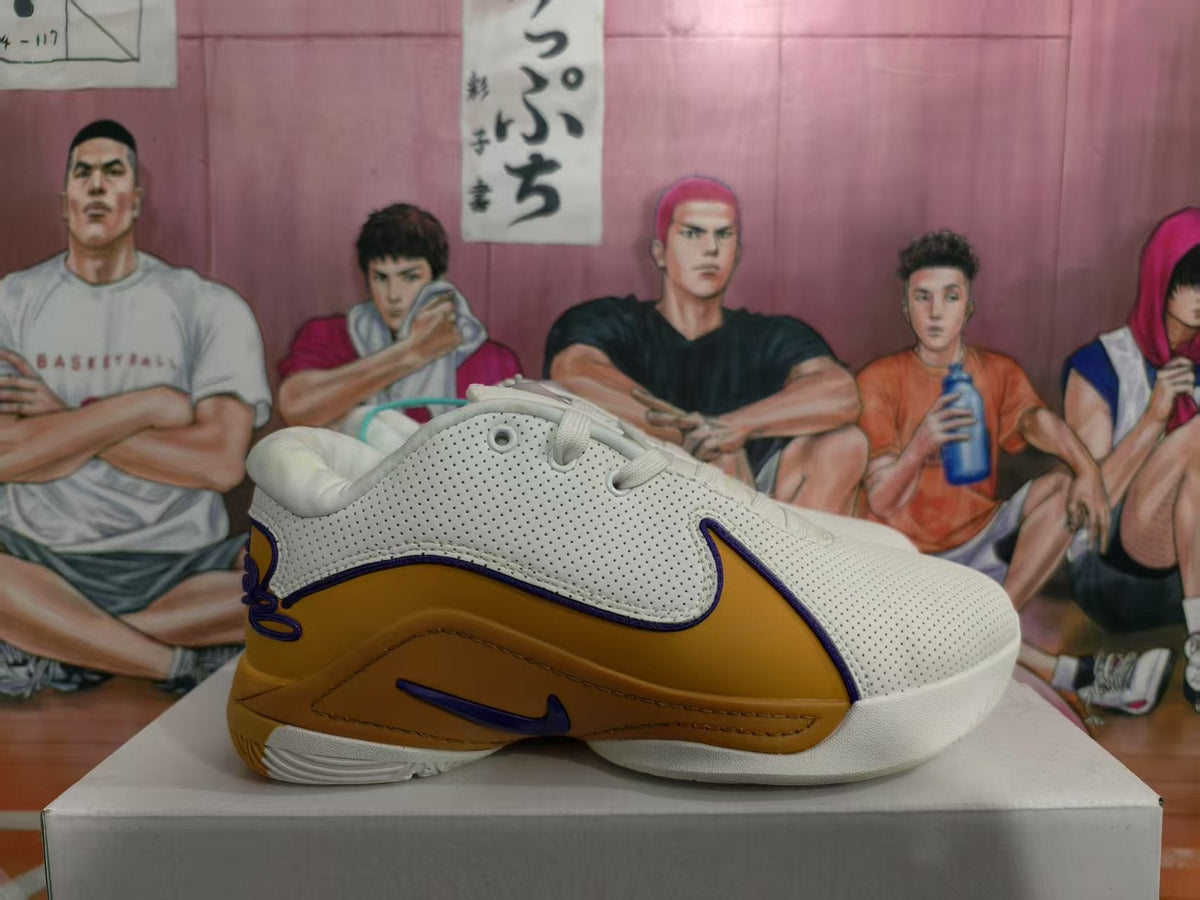 Nike Basketball Sneakers White Gold