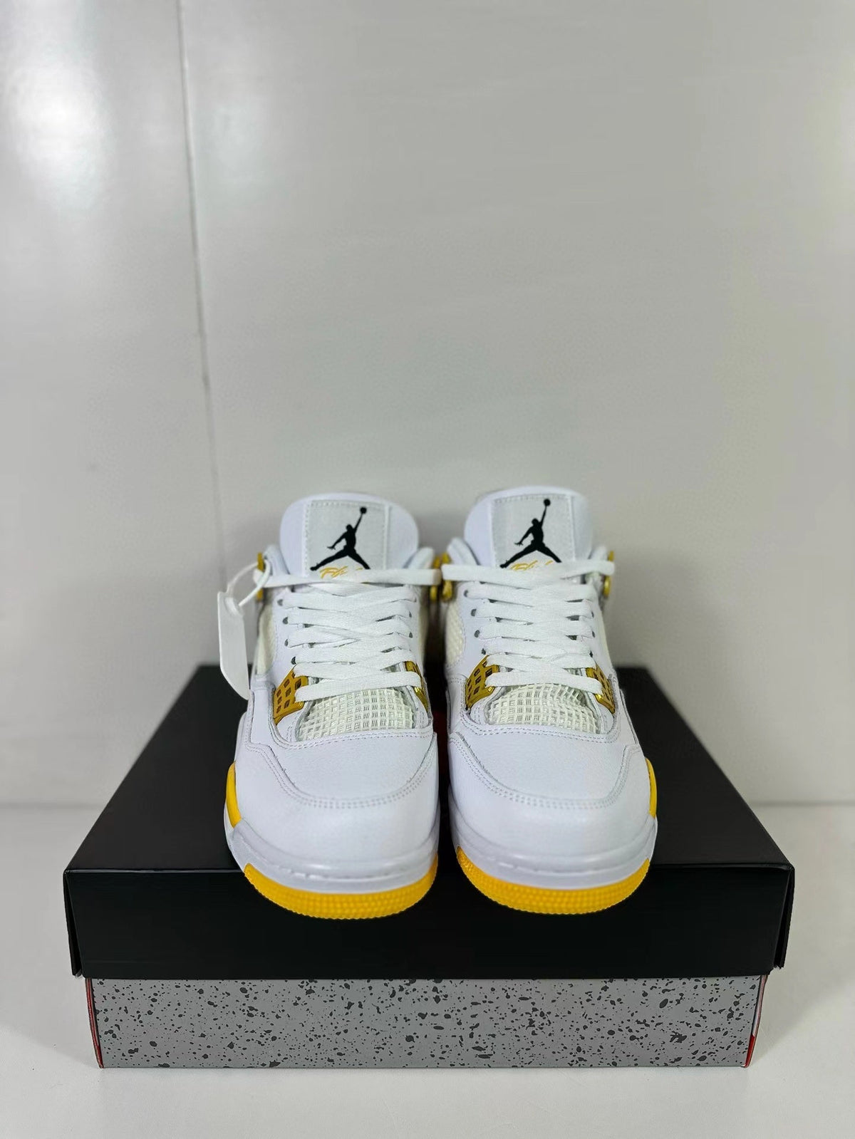 Jordan Air Jordan 4 Retro White Yellow Sneakers AQ9129-102