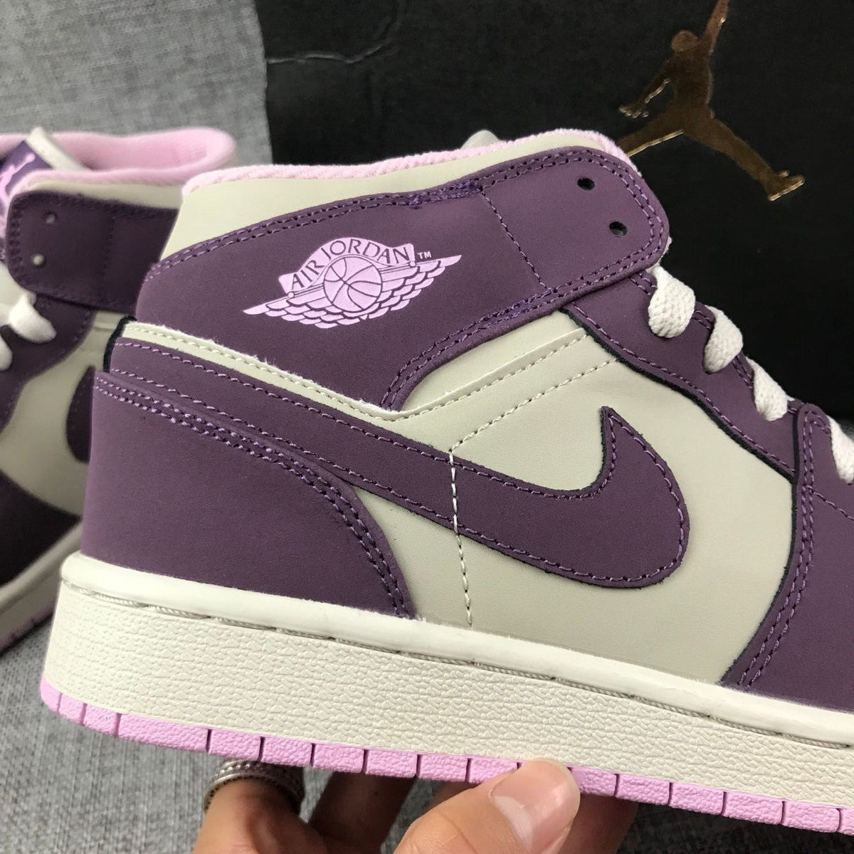 Jordan Air Jordan 1 Mid Kids' Sneakers White and Purple