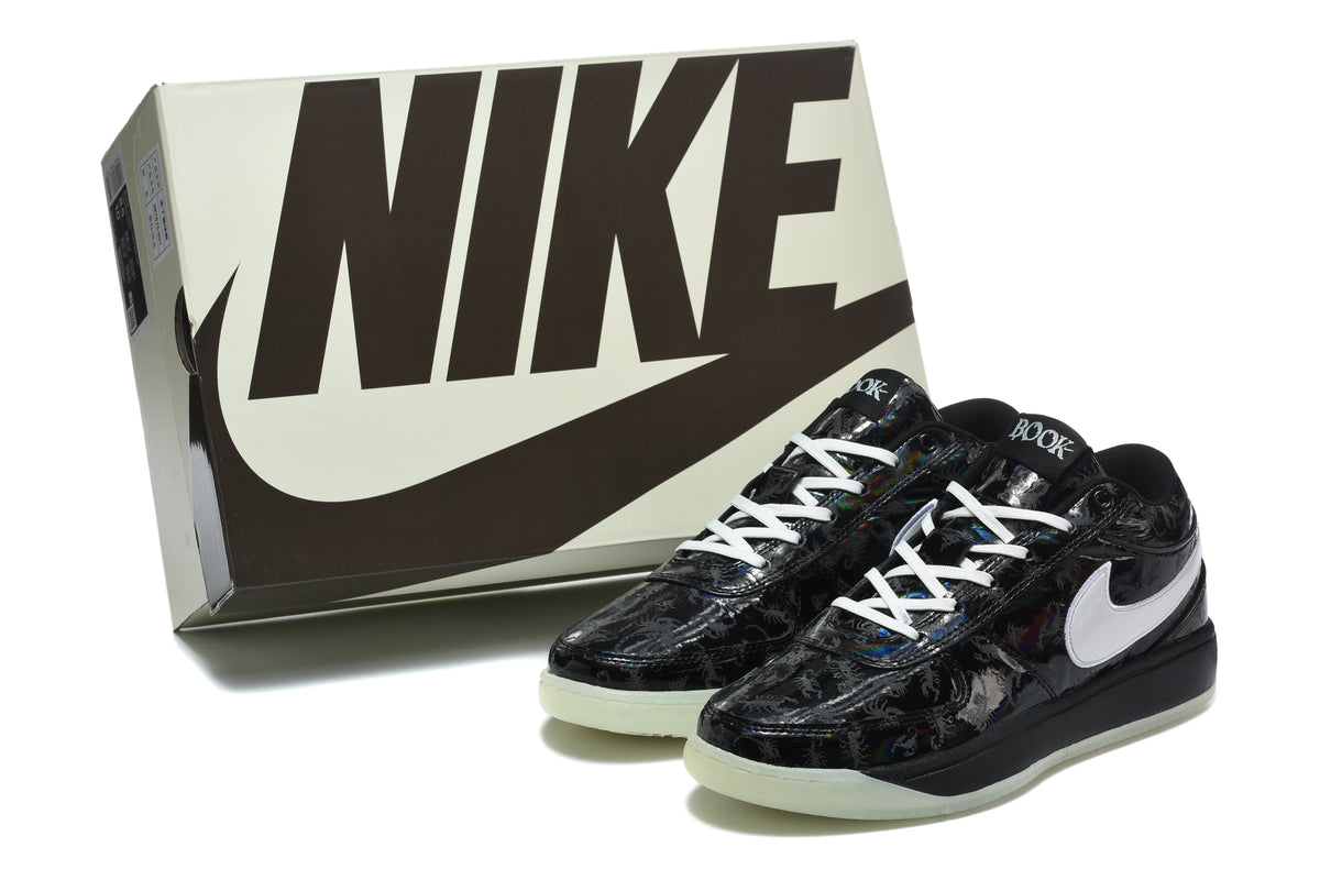 Nike 873-30 Black and White Low-Top Sneakers