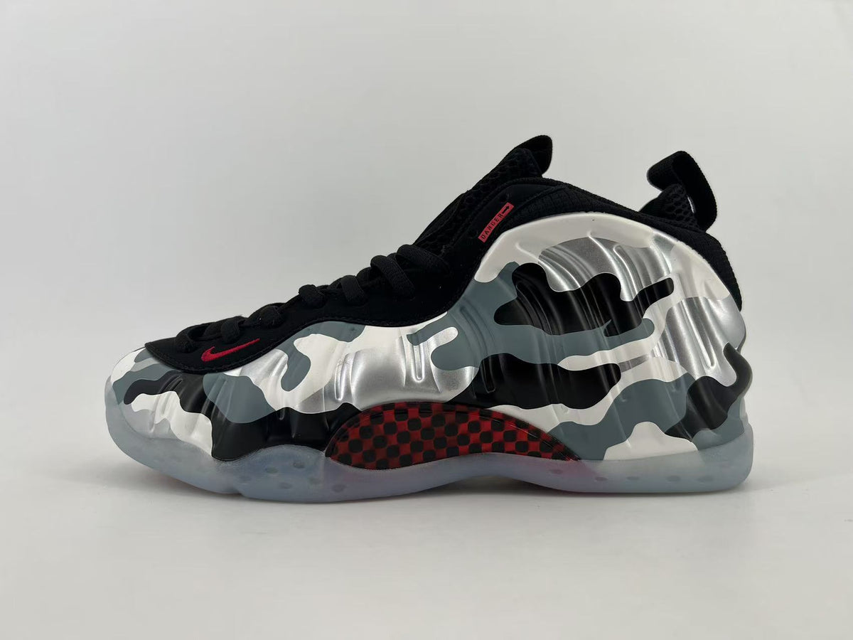 Nike Hardaway High-Top Sneakers