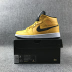 Jordan Air Jordan 1 Mid Yellow Black White 554724-700