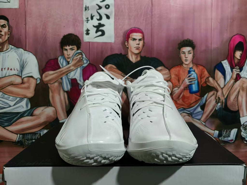 Nike GT Basketball Shoes in White and Black