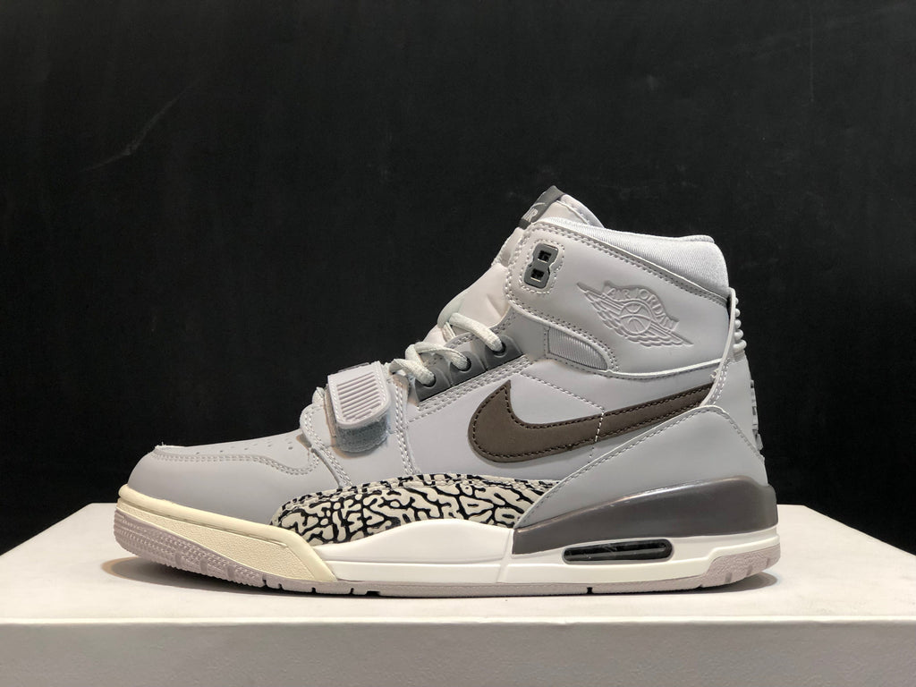 Jordan Air Jordan Legacy 312 Grey Cement Sneakers AV3922-002