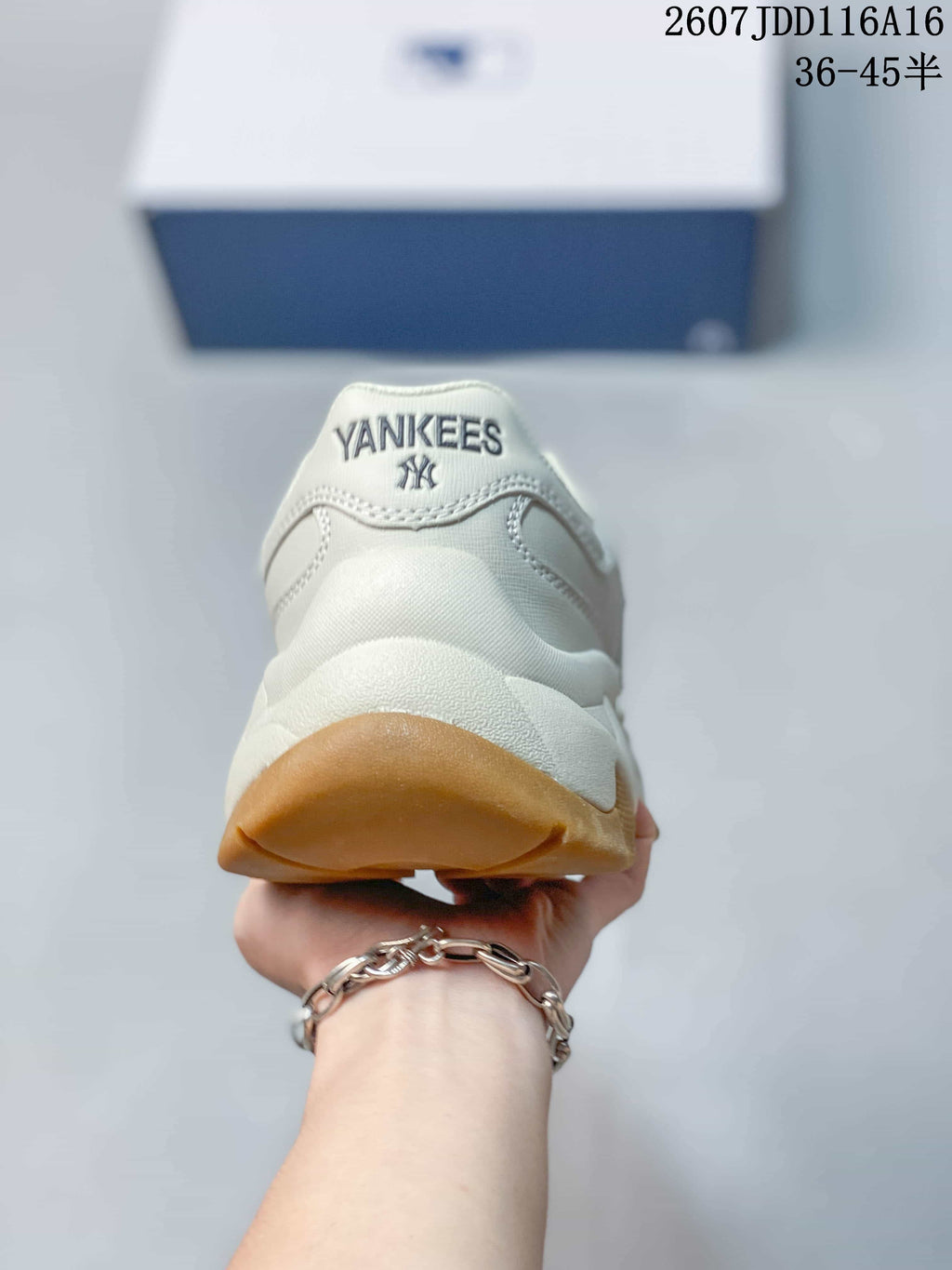 MLB Bigball Chunky Window Sneakers Off-White 3ASHBNA3N