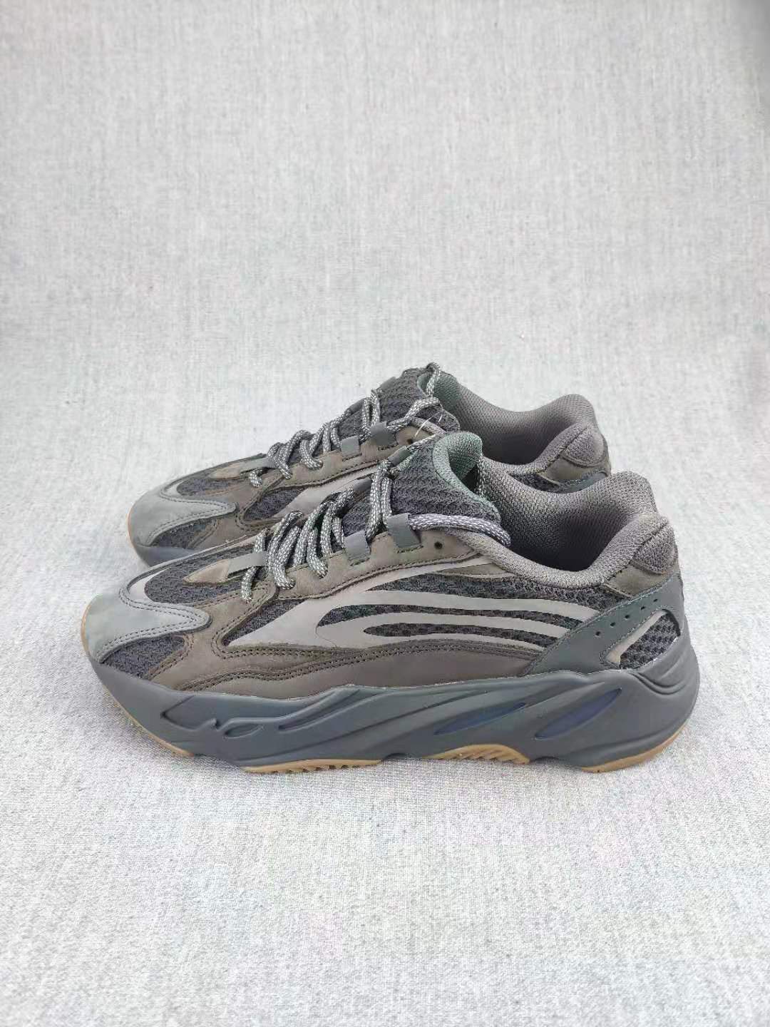 700 V2 Gray Unisex Sneakers