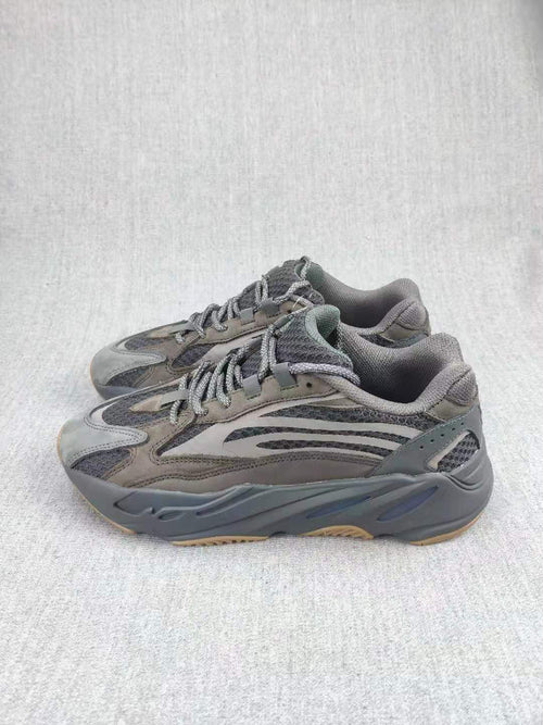 700 V2 Gray Unisex Sneakers