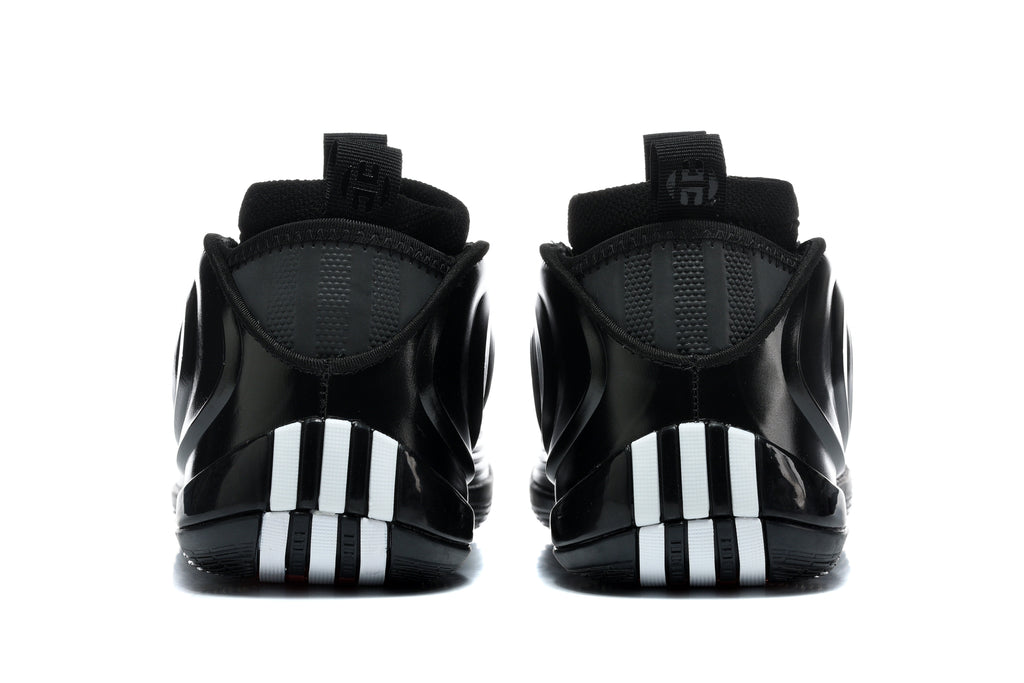 939-10 Black and Red Sneakers JR1598