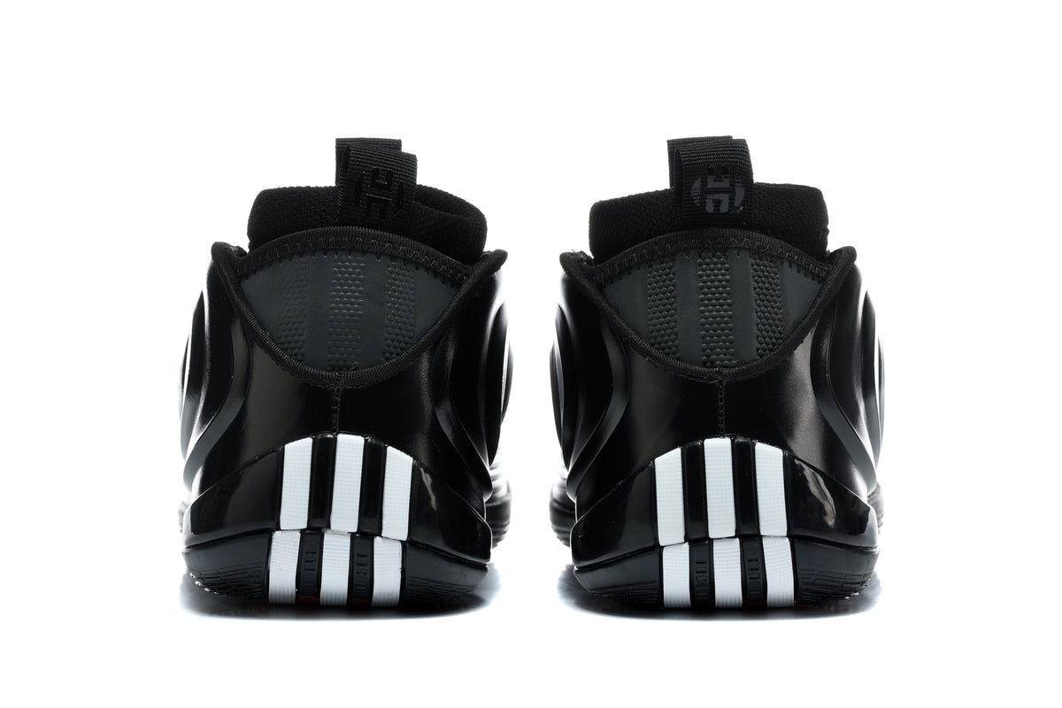 939-10 Black and Red Sneakers JR1598